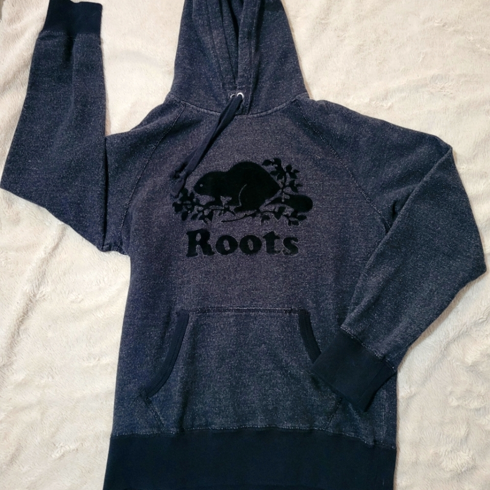 Roots sweater